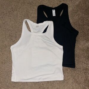 2 Yogalicious Active Tanks